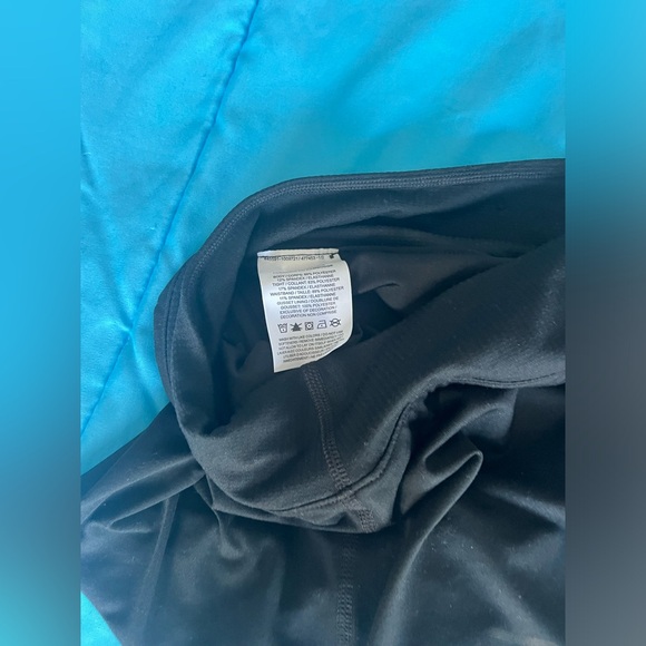 Nike women’s black Nike tennis skirt with white Nike swoosh - Picture 6 of 7